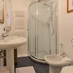 Sotoportego Venier By Interhome * Velence